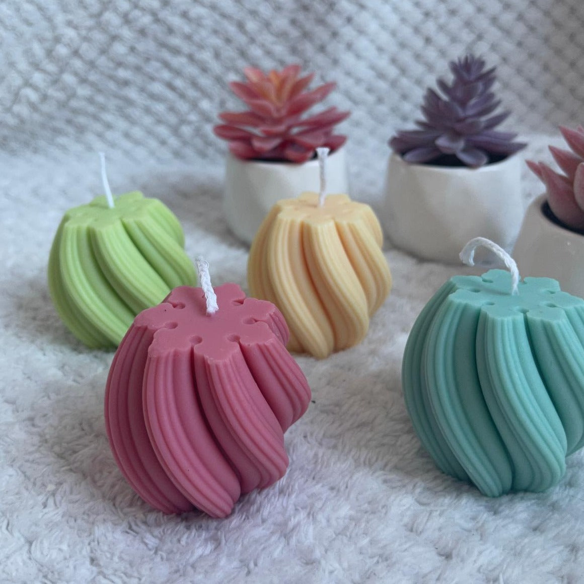 Swirl Candle